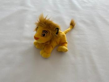 Peluche roi lion Simba Disney