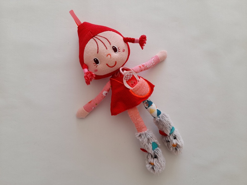 Doudou Mini poupée Petit Chaperon rouge Lilliputiens d'occasion