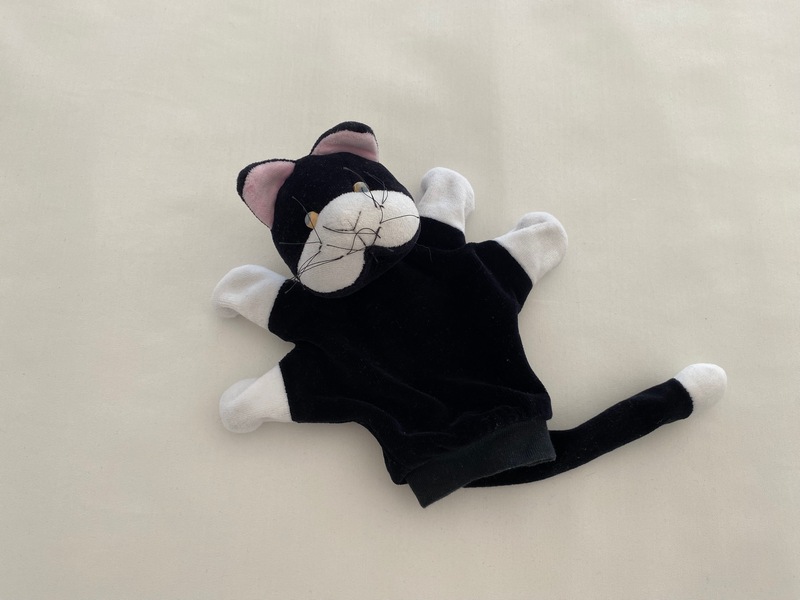 Doudou marionnette chat noir et blanc Puppet-World