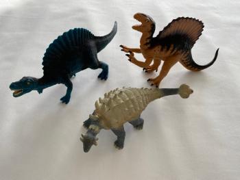 Lot de 3 figurines dinosaures