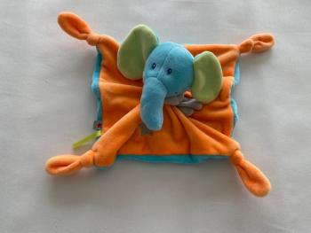 Doudou plat éléphant orange bleu étoile Super U