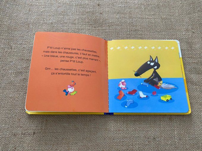 Livre p'tit loup s'habille tout seul Auzou d'occasion