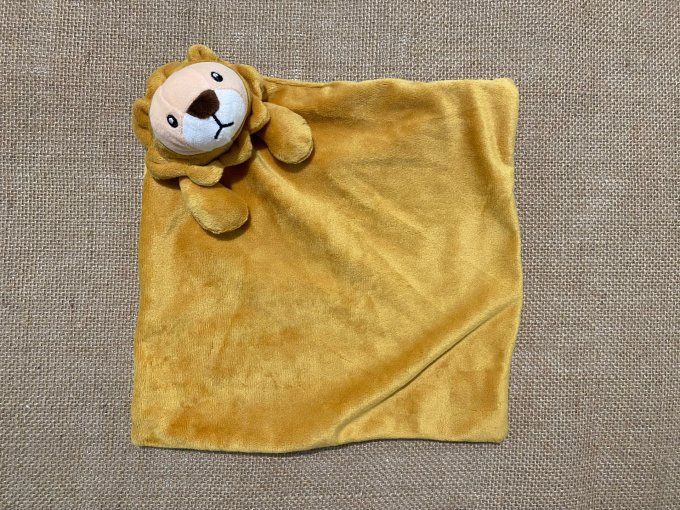 Doudou plat lion brun moutarde DE SHENG FENG - Article Neuf