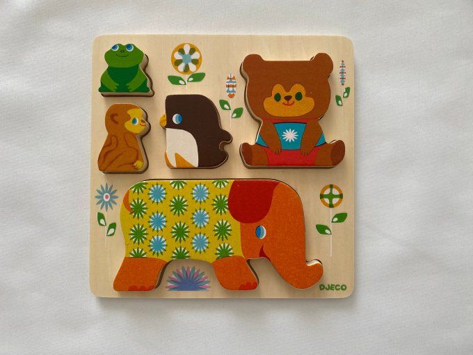 Puzzle en bois relief Woodypile Djeco d'occasion 