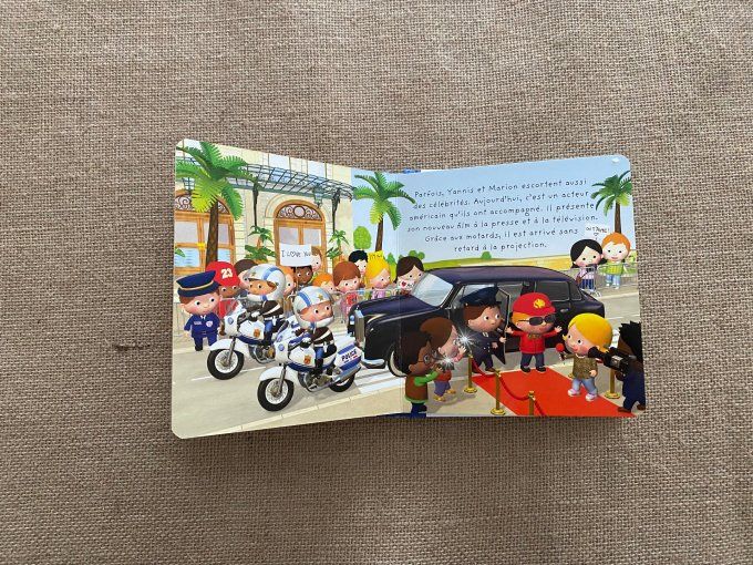 Livre La moto de police de Yannis d'occasion  