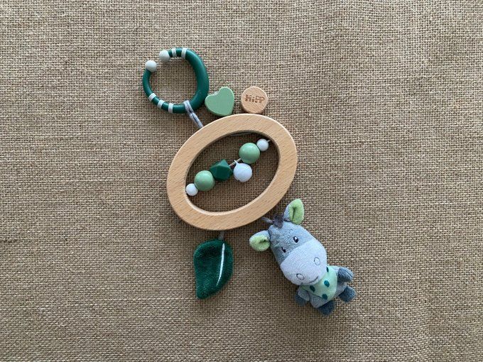 Mobile de poussette  jouet d'éveil pour bébé bois et silicone Hipp Eichhorn d'occasion