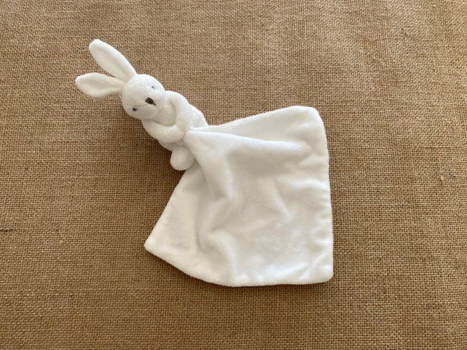 Doudou mouchoir lapin blanc Jacadi d'occasion