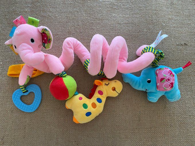 Spirale d'activités bébé éléphant rose girafe balle Jollybaby d'occasion