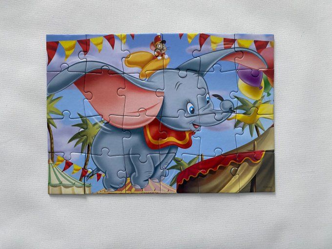 Puzzle Dumbo Disney 24 pièces King dès 3 ans d’occasion