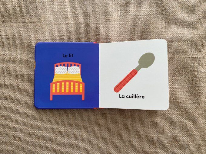 Lot de 2 livres imagiers Les habits et La maison pour enfants Konimpex d'occasion