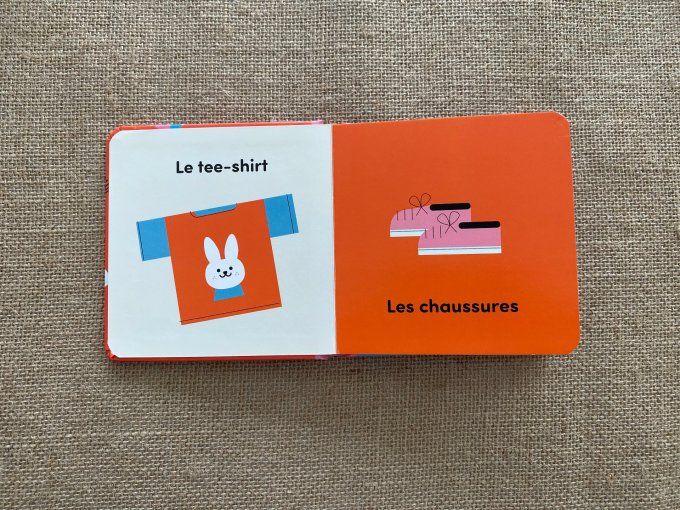 Lot de 2 livres imagiers Les habits et La maison pour enfants Konimpex d'occasion