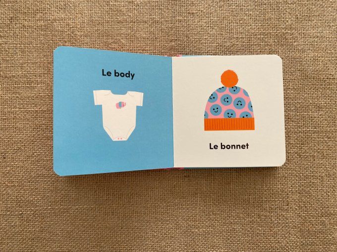 Lot de 2 livres imagiers Les habits et La maison pour enfants Konimpex d'occasion