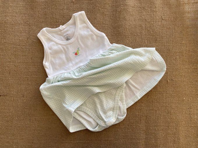 Robe bébé Petit Bateau 6 mois blanc à carreaux verts avec body intégré d'occasion