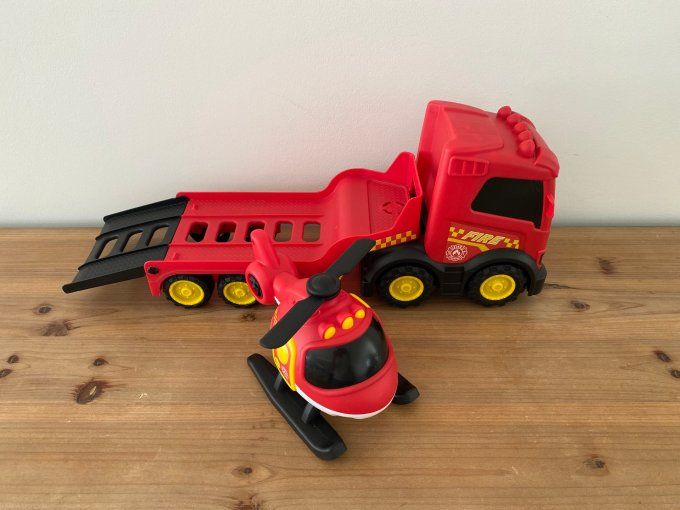 Camion pompier avec hélicoptère d'occasion
