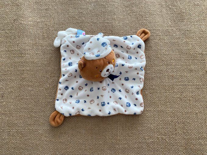 Doudou plat ours marron blanc motifs ours bonnet Sucre d'Orge d'occasion