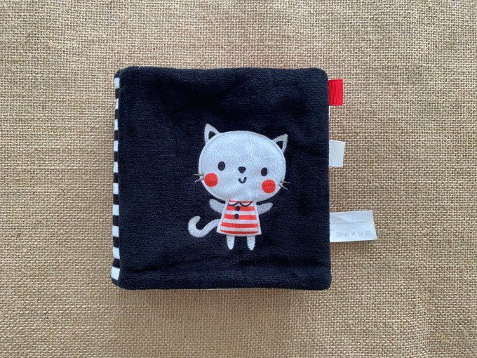 Livre tissu Mon tout-doux en noir et blanc Petit chat Tam Tam - Article Neuf