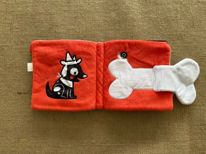 Livre tissu Mon tout-doux en noir et blanc Petit chat Tam Tam - Article Neuf