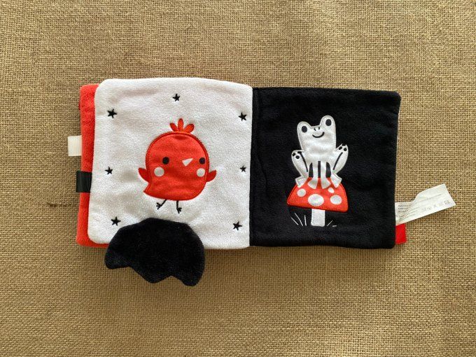 Livre tissu Mon tout-doux en noir et blanc Petit chat Tam Tam - Article Neuf