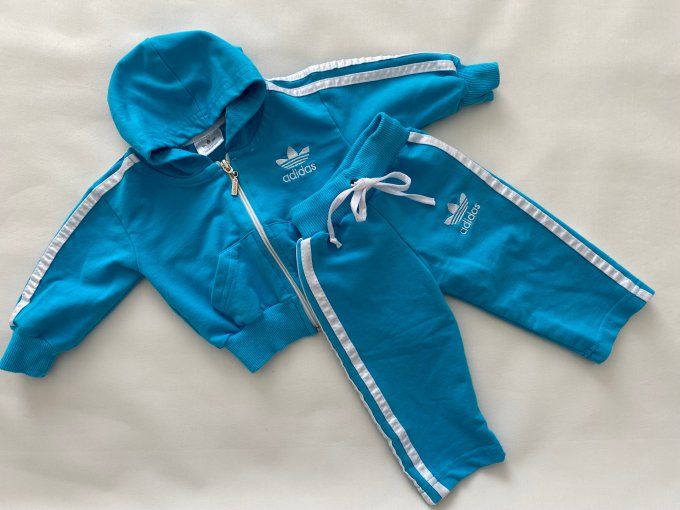 Survêtement bleu turquoise adidas 3-6 mois d'occasion