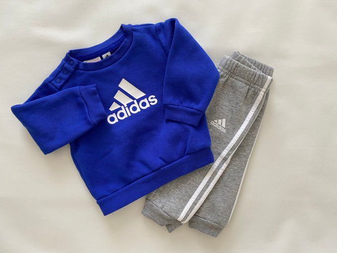 Survêtement bleu gris Adidas  3-6 mois d'occasion