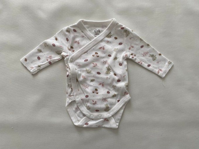 Body blanc motifs lapin feuilles C&A 0/1 mois 56 cm d'occasion