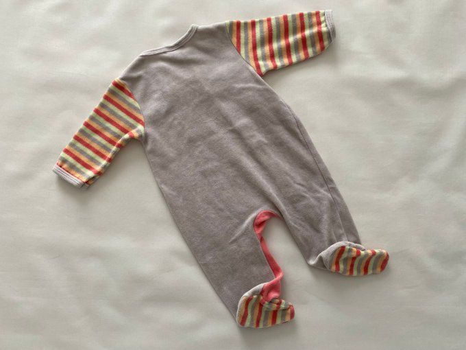 Pyjama velours léger gris rose motifs chat lion éléphant Influx 6 mois d'occasion