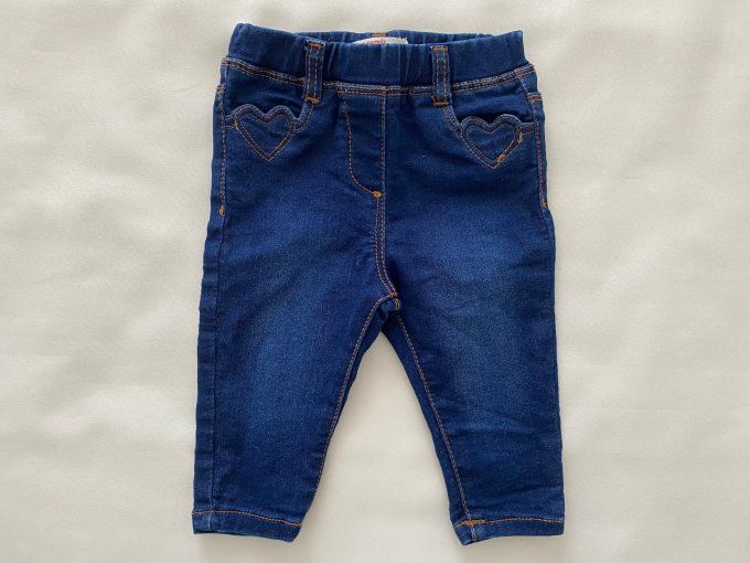 Lot 5 pièces 6 mois poncho pantalon bodies t-shirt d'occasion