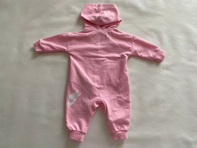 Combinaison bébé Nike rose à capuche 3 mois 56-62 cm d'occasion