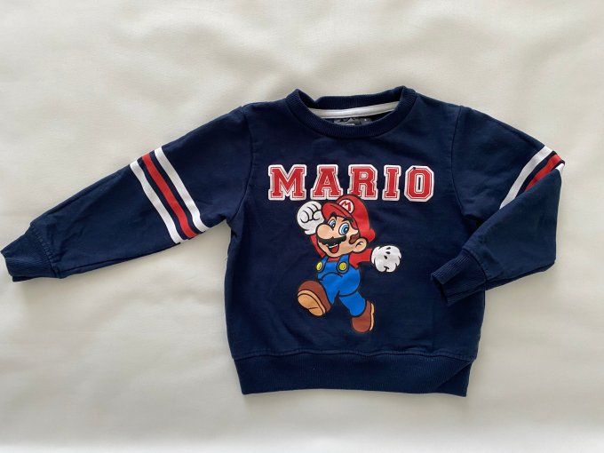Pull Mario bleu marine Nintendo 4 ans d'occasion