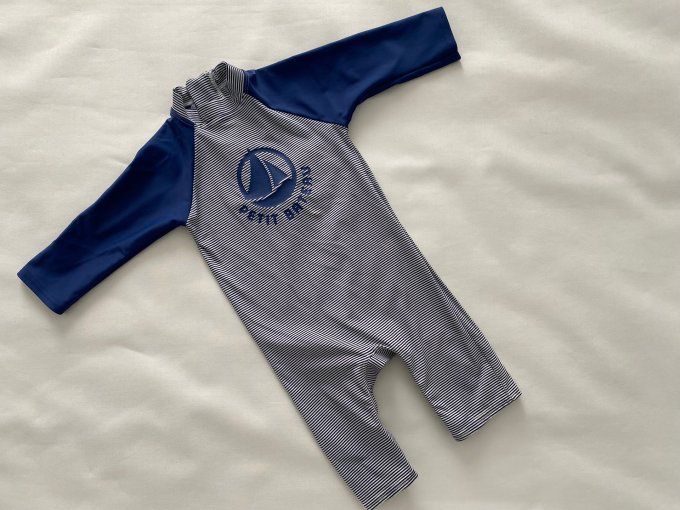 Combinaison de bain anti UV rayée bleu blanc Petit Bateau 18 mois d'occasion