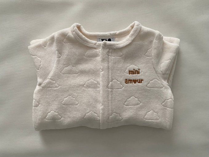 Pyjama beige Tape à l'oeil velours motifs nuages mini amour 6 mois d'occasion
