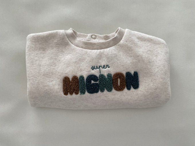 Sweat beige inscription Super Mignon Tape à l'Œil 3 mois d'occasion